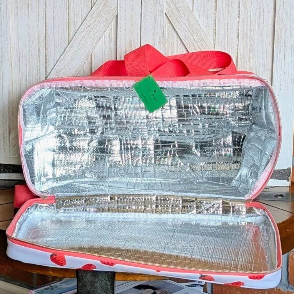 🆕 Kate Spade New York Insulated Cooler, Strawberry Pattern 🍓 - Picture 3 of 4